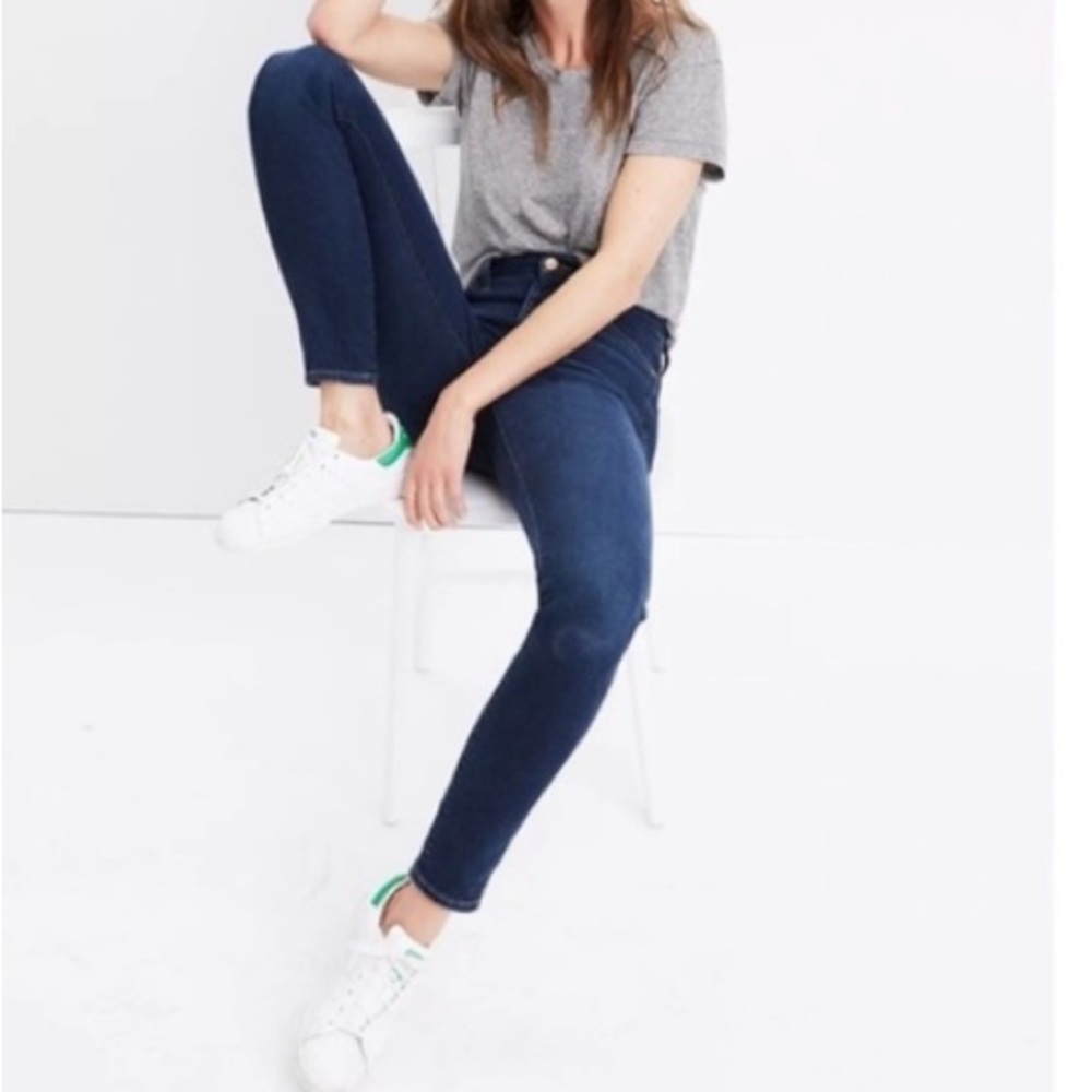 Like New Madewell 10 Inch High Rise Skinny Jeans - Picture 1 of 9